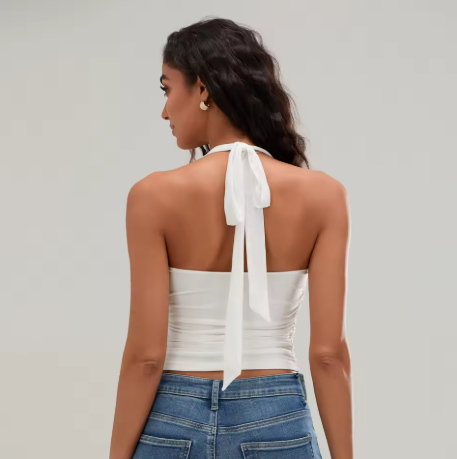 Top Halter Branco Feminino – Elegância e Versatilidade em Cada Look